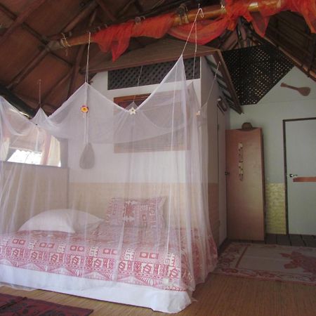 Location " La Pirogue " Maison D'Hotes A Moorea Haapiti Exterior foto