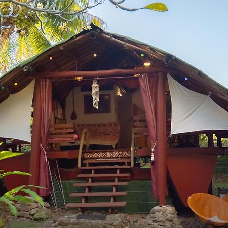 Location " La Pirogue " Maison D'Hotes A Moorea Haapiti Exterior foto