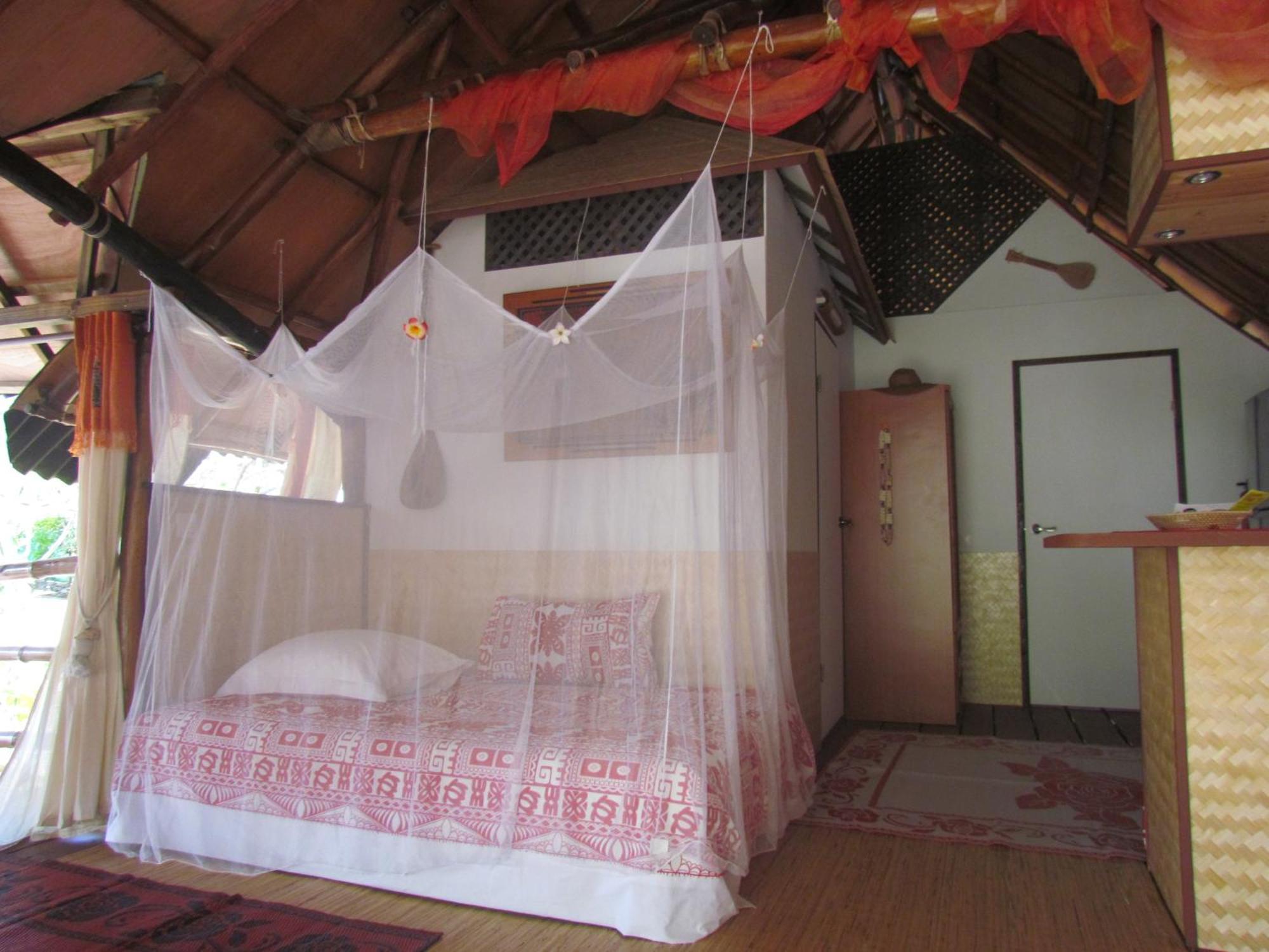 Location " La Pirogue " Maison D'Hotes A Moorea Haapiti Exterior foto